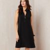 Sleeveless Zip-Up Travel Dress - Image 2